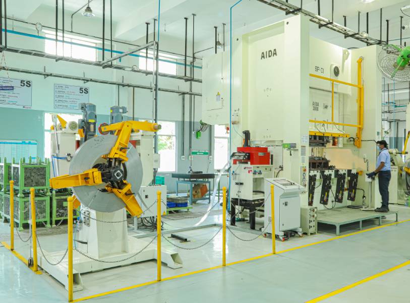 AIDA 300 T Servo Controlled Press